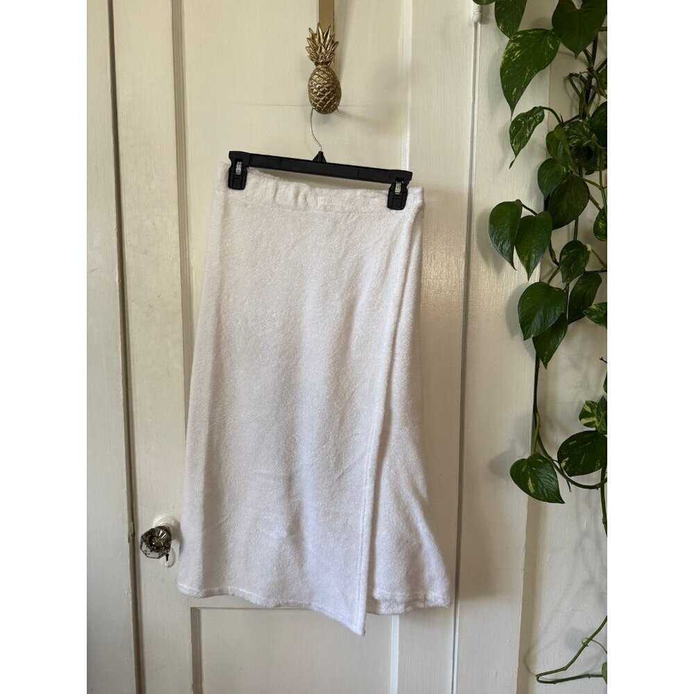One size fits most white towel skirt